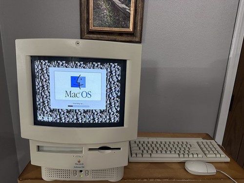 Macintosh Performa 550 W/ Keypad And Mouse - Runs Great! | eBay Macintosh Performa 550 W/ Keypad And Mouse - Runs Great! | eBay