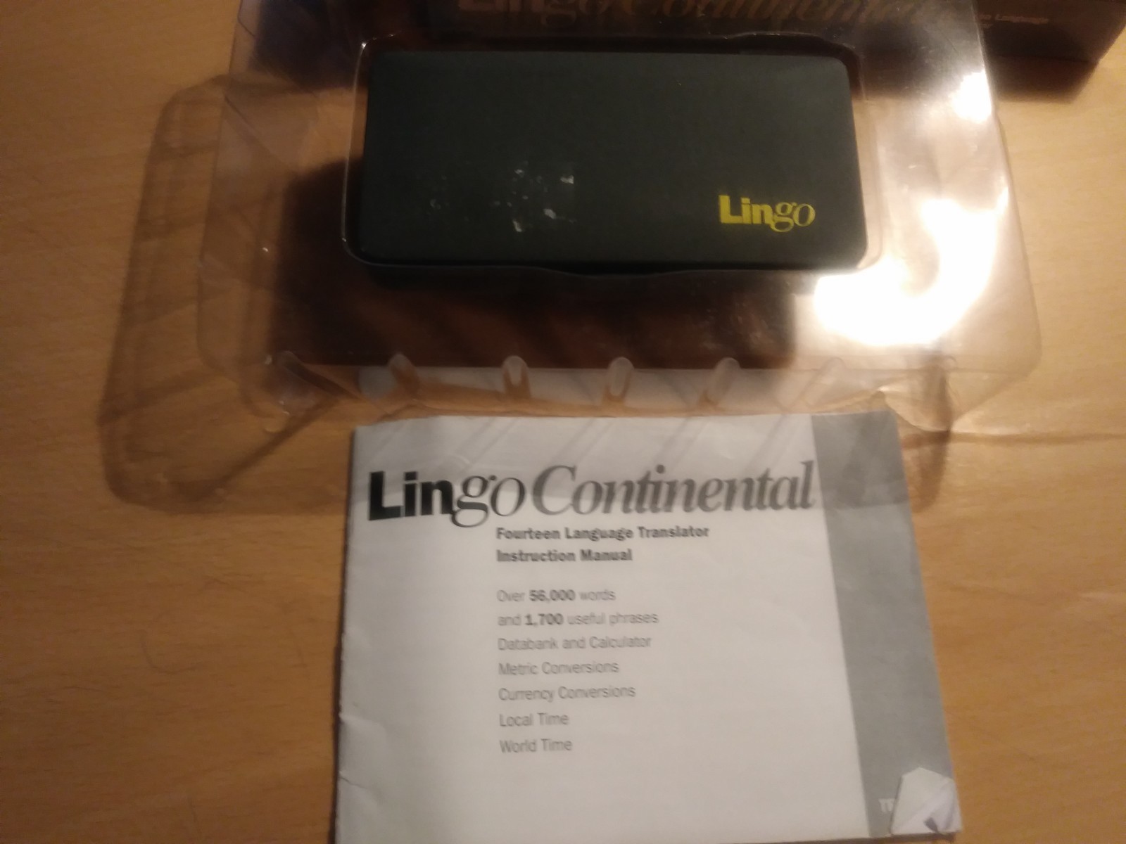Lingo Continental TR-9802 Language Translator 14 Languages