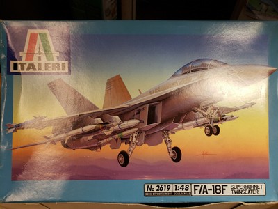 ITALERI 1:48 F/A-18F SUPER HORNET TWIN SEATER 2619 W/BONUS FURBALL DECALS