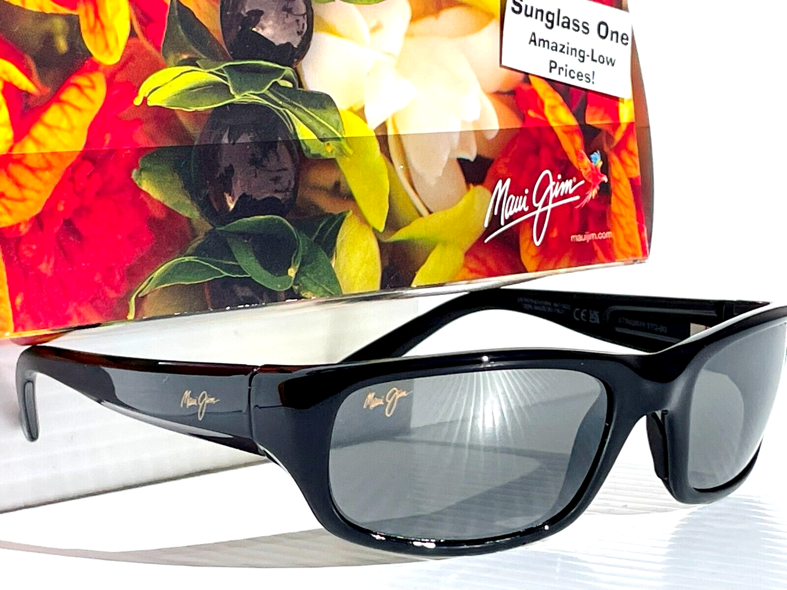 Pre-owned Maui Jim Stingray Gloss Black Polarized Grey Glass Lens Sunglass 103-02 In Gray