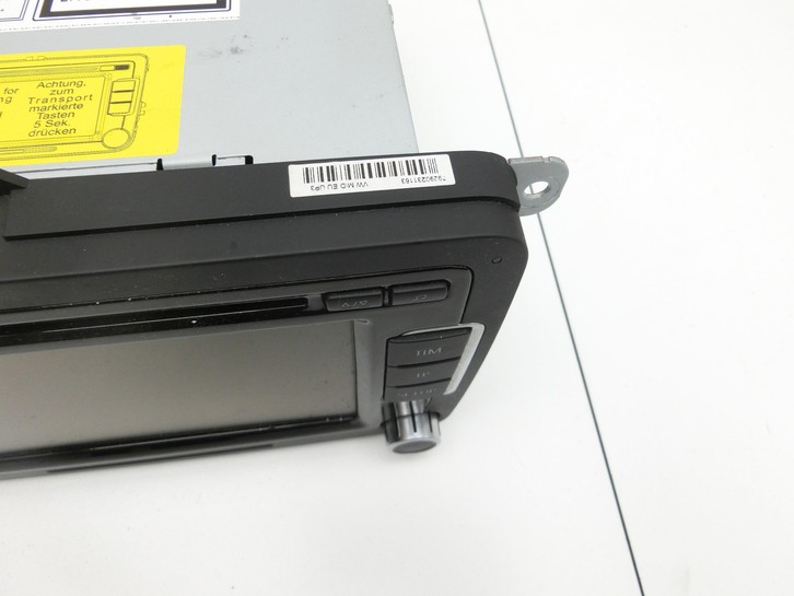 VW Golf VI 5K 08-12 Autoradio MID EU UP3 BVX VW Golf VI 5K 08-12 26.01.2012 3C8057195F 3C8035195F 8157640206360... Vorschau 4
