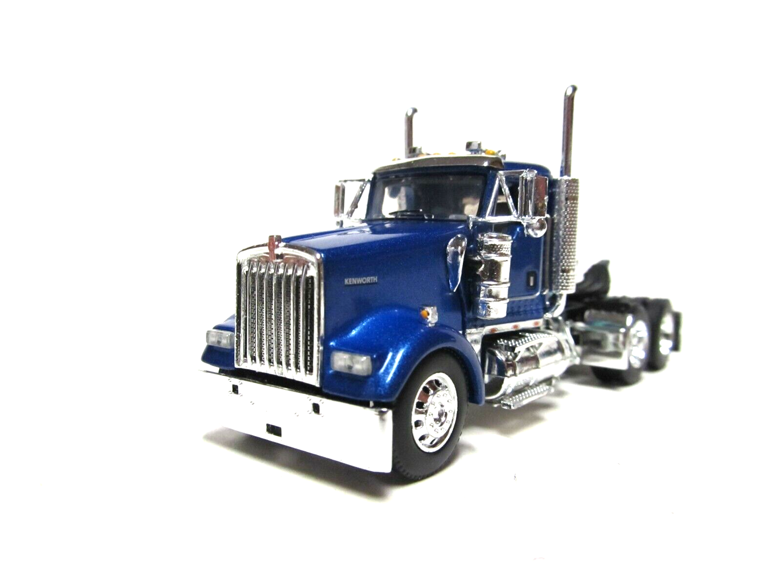 DCP / FIRST GEAR 1/64 SCALE W-900 KENWORTH DAY CAB, BLUE
