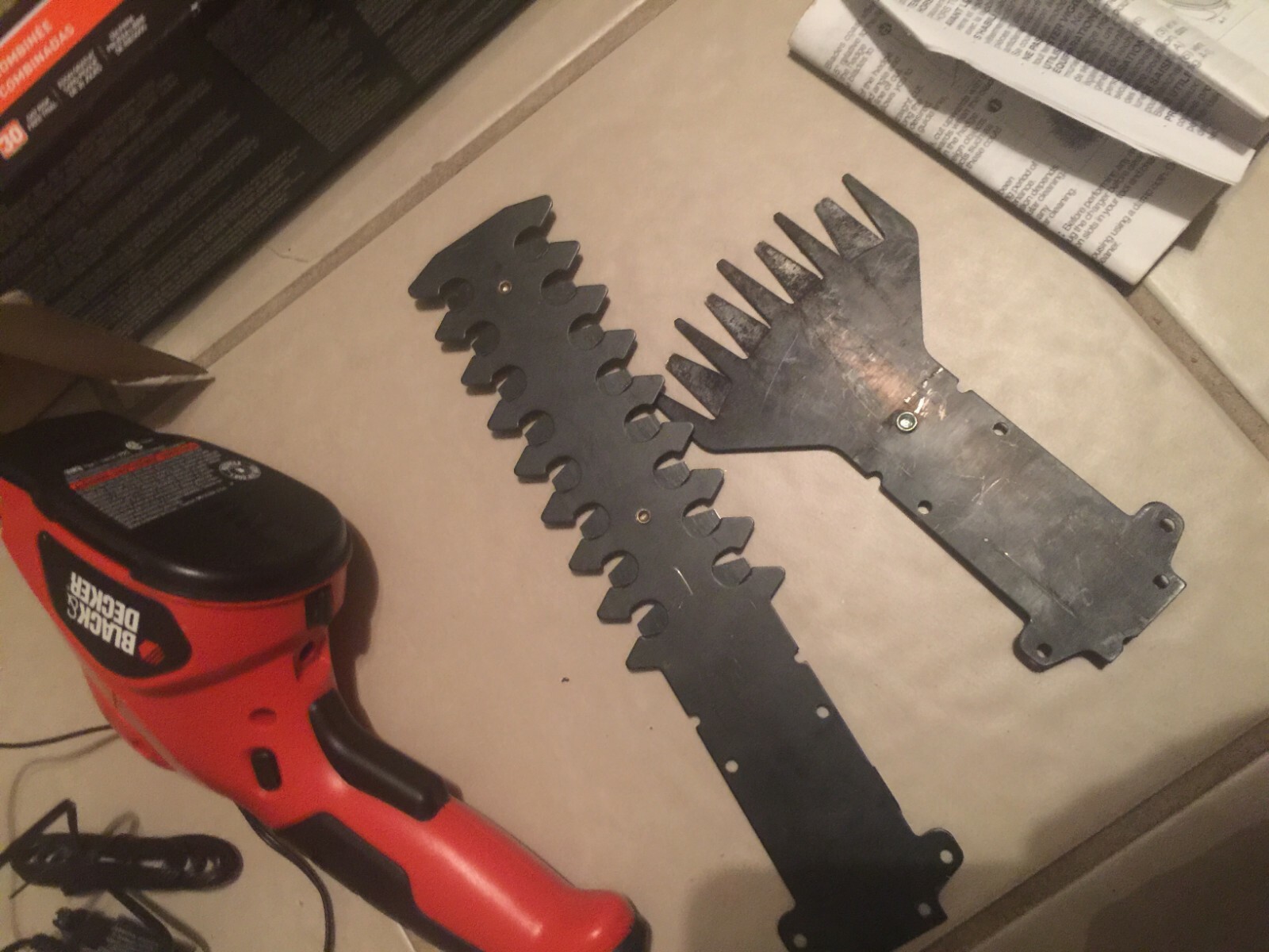 Black & Decker 2-n-1 Lithium Garden Shears GSL35 3.6V ORIGINAL BOX