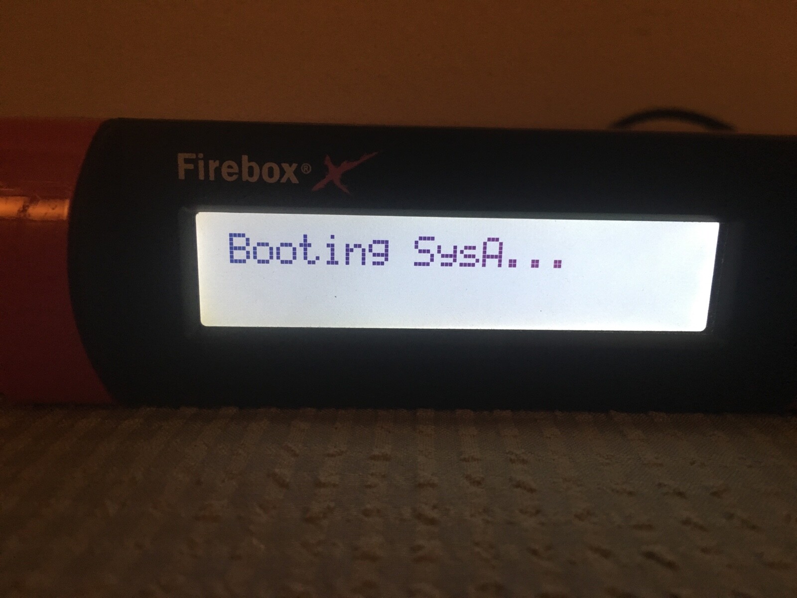 Firebox WatchGuard X700 Ethernet Network Firewall Security, R6264S, Excellent!