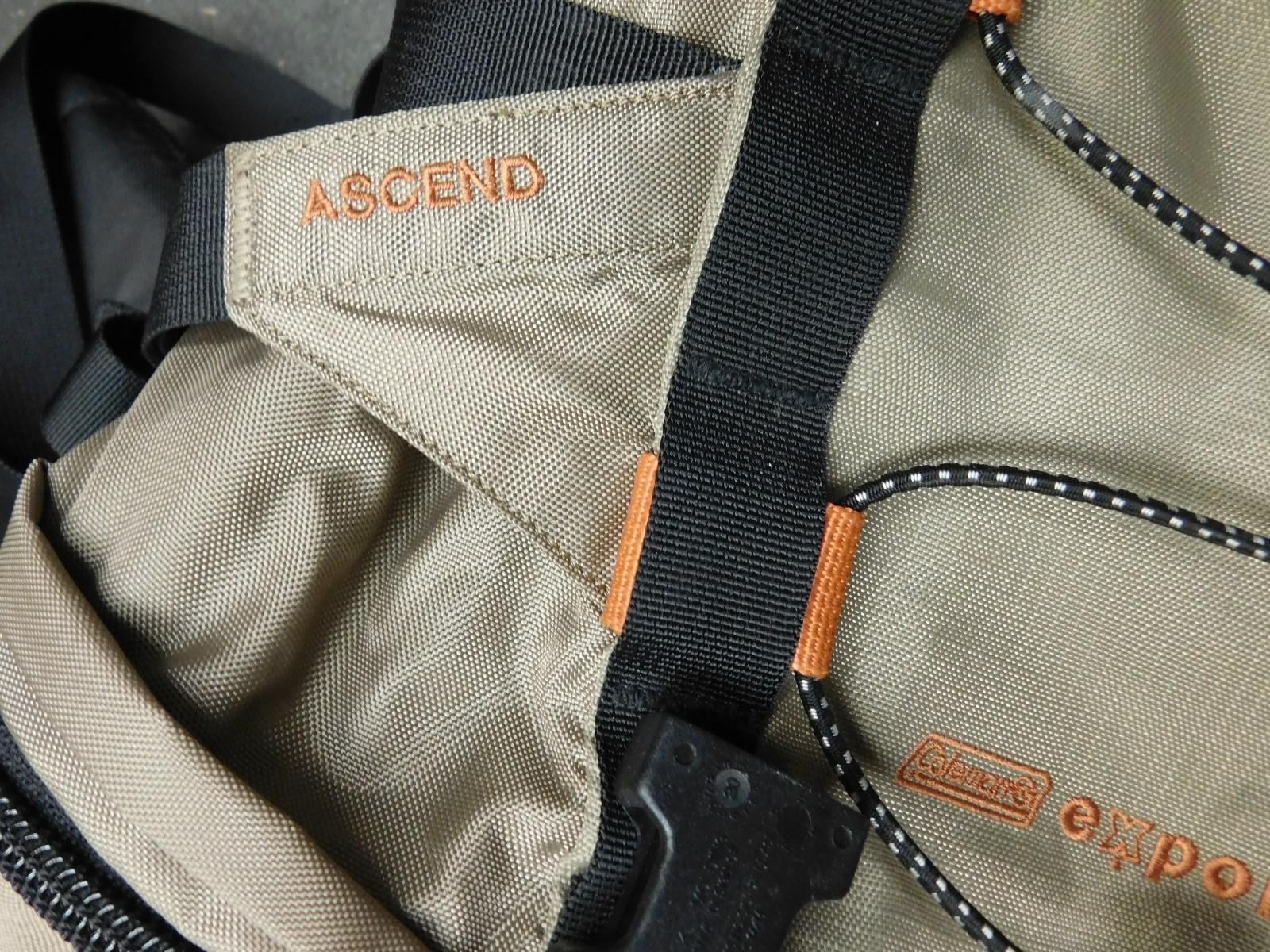 Coleman Exponent ASCEND External Frame Backpack Ruck Sack Hiking Camping