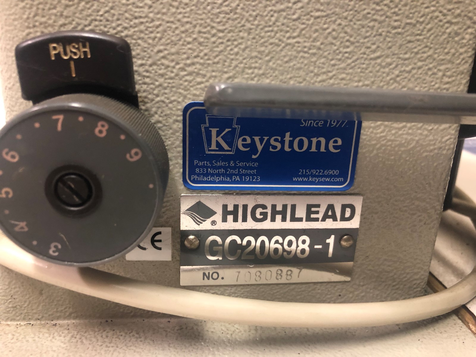 Highlead GC20698-1-D-FL2 Sewing Machine, Used One Year