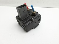 BMW X5 E70 07-10 3,0d 210KW Ventilblock Luftfederung Kompressor Hinterachse BMW X5 E70 07-10 07.10.2008 108670 gebraucht Vorschau 4