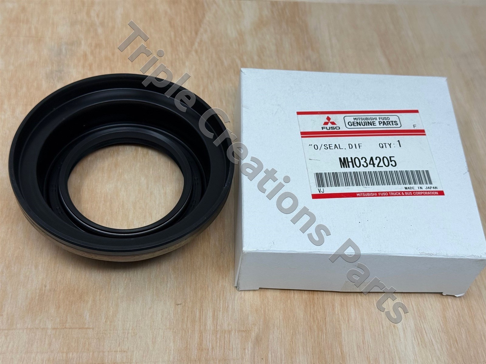 Genuine Mitsubishi Fuso MH034205 Rear Differential Drive Pinion