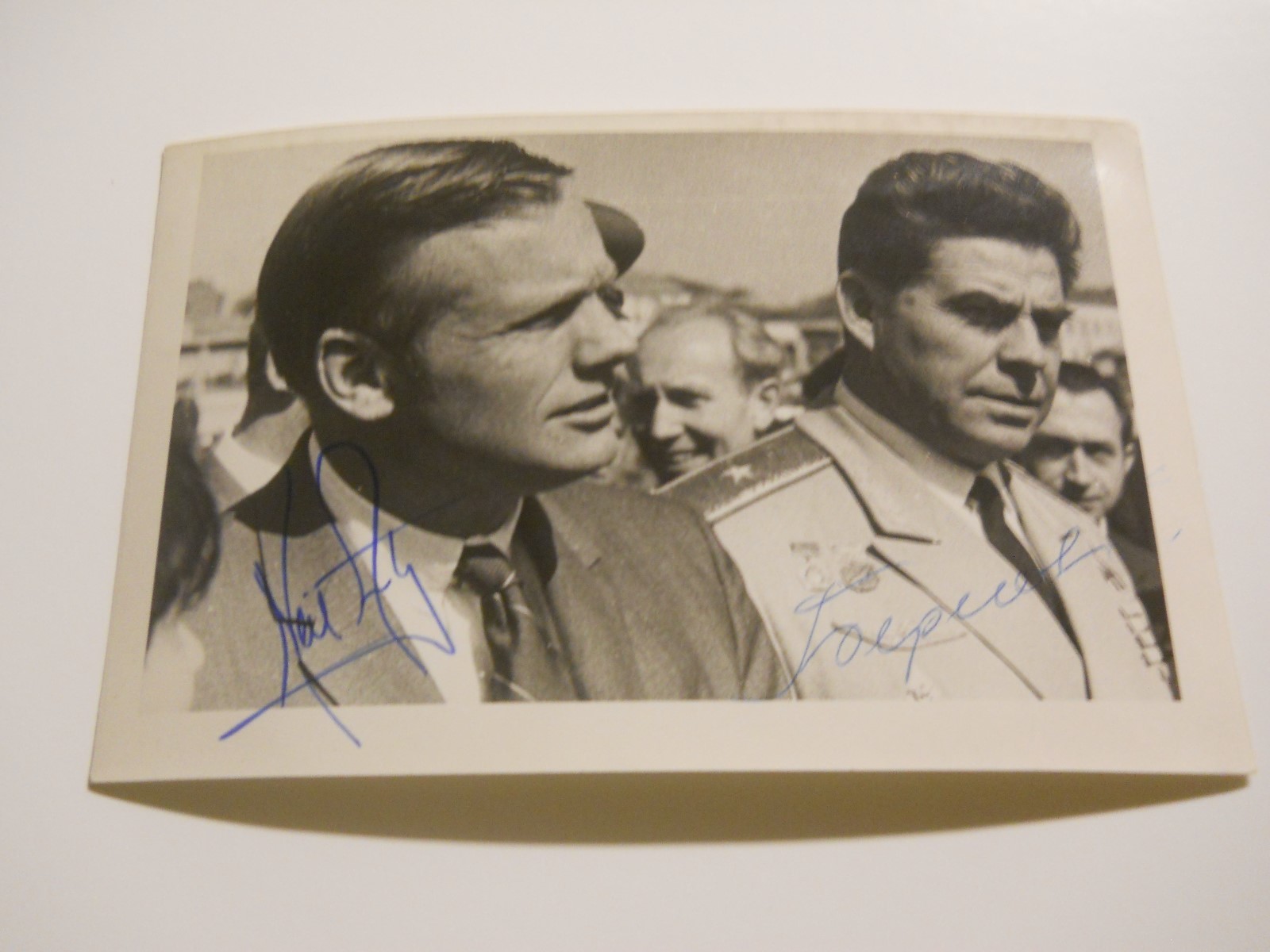 NEIL ARMSTRONG & GEORGY BEREGOVOY SIGNED 5x7 PHOTO JSA LOA AUTOGRAPHED