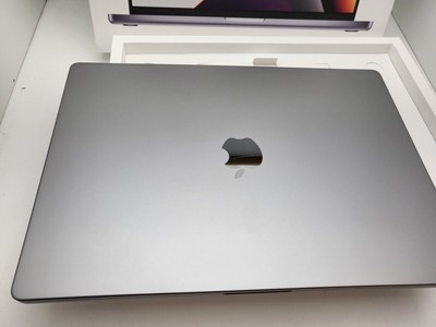 16'' APPLE MACBOOK PRO M1 MAX 2TB SSD 32GB RAM  10-CORE CPU 32-CORE GPU