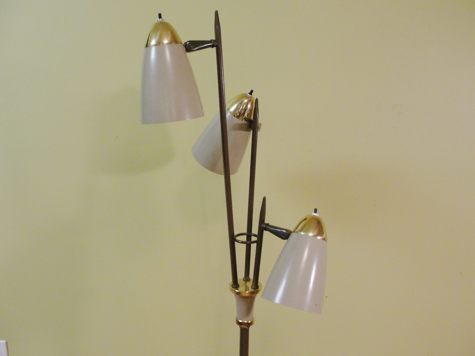 Vintage Retro 3-Light Floor Lamp Brown Brass Adjustable Tilt Shade Cone 3-arm
