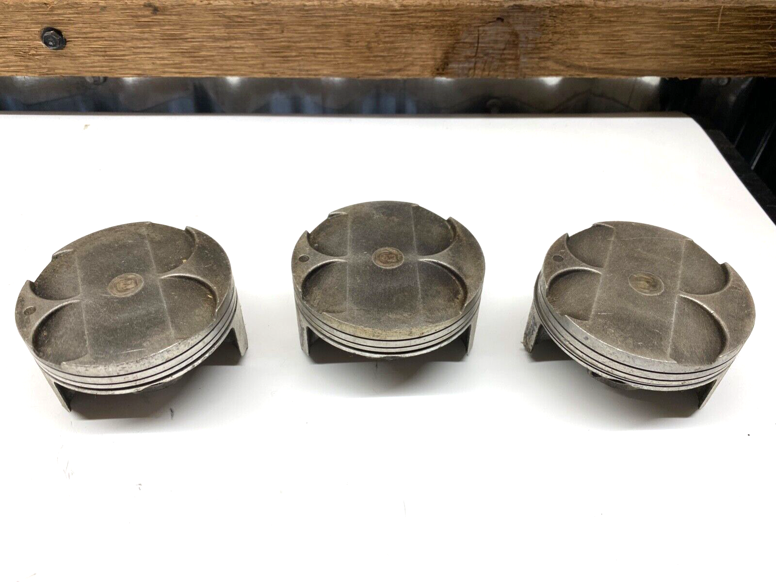 2004-2005 Kawasaki Ninja ZX10R ZX10 OEM Piston Pistons (3 2004-2005 Kawasaki Ninja ZX10R ZX10 OEM Piston Pistons (3