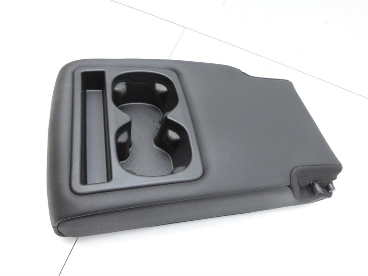 Opel Astra L 21-26 Armlehne Mittelarmlehne Auflage mit Becherhalter für Rücksitzbank Opel Astra L 21-26 27.04.2023... Bild 4