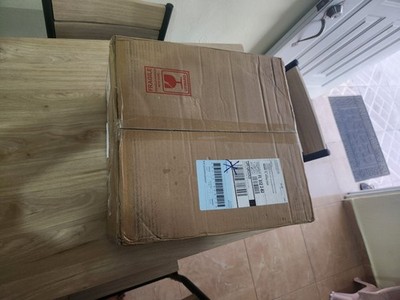 Foto dell'oggetto di un acquirente verificato