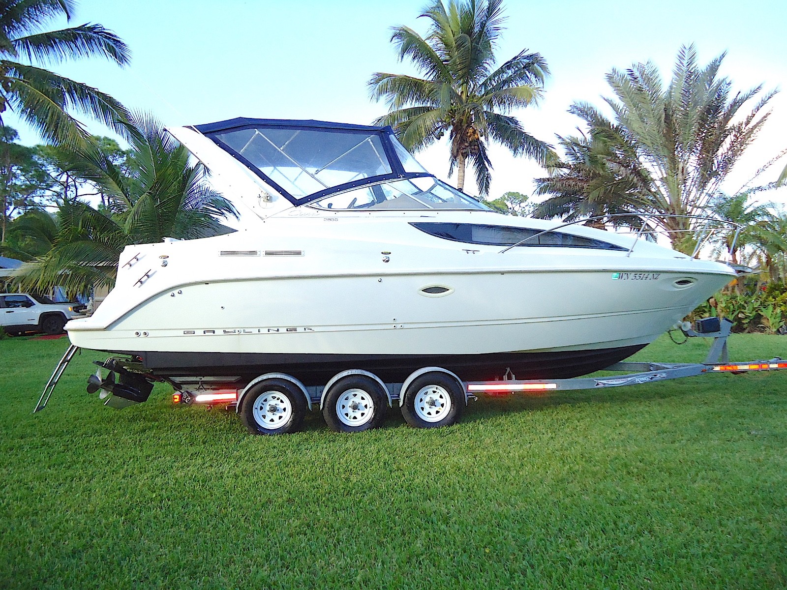 2001 Bayliner Ciera 2855 Mercruiser V8 7.4L Bravo 3 DuoProp Great Condition