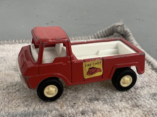 Tootsietoy Pick Up Truck Fire Chief Red USA Vintage 1969 3.5