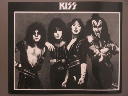 KISS black & white 8 X 10 glossy promo photo Great Group with Vinnie Vincent !