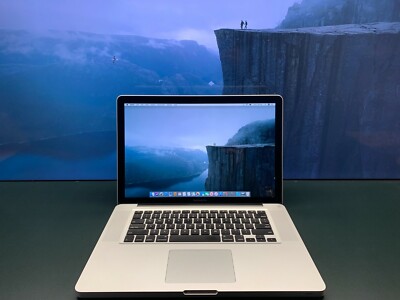 Apple MacBook Pro 15'' 16GB RAM 1TB HD | 2.0GHz Quad Core i7 | 1GPU | Warranty