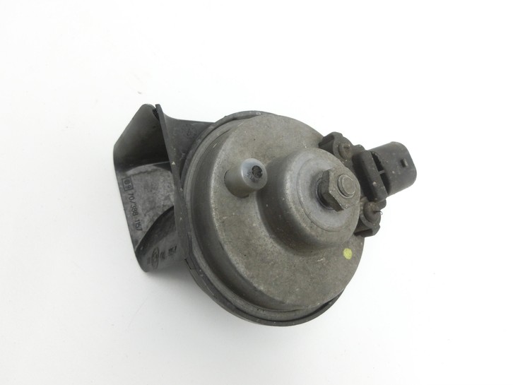 BMW F10 523i 10-13 Hupe Signalhorn Rechts Vorne Tieftöner BMW F10 523i 10-13 21.05.2010 CH2143 gebraucht Vorschau 2