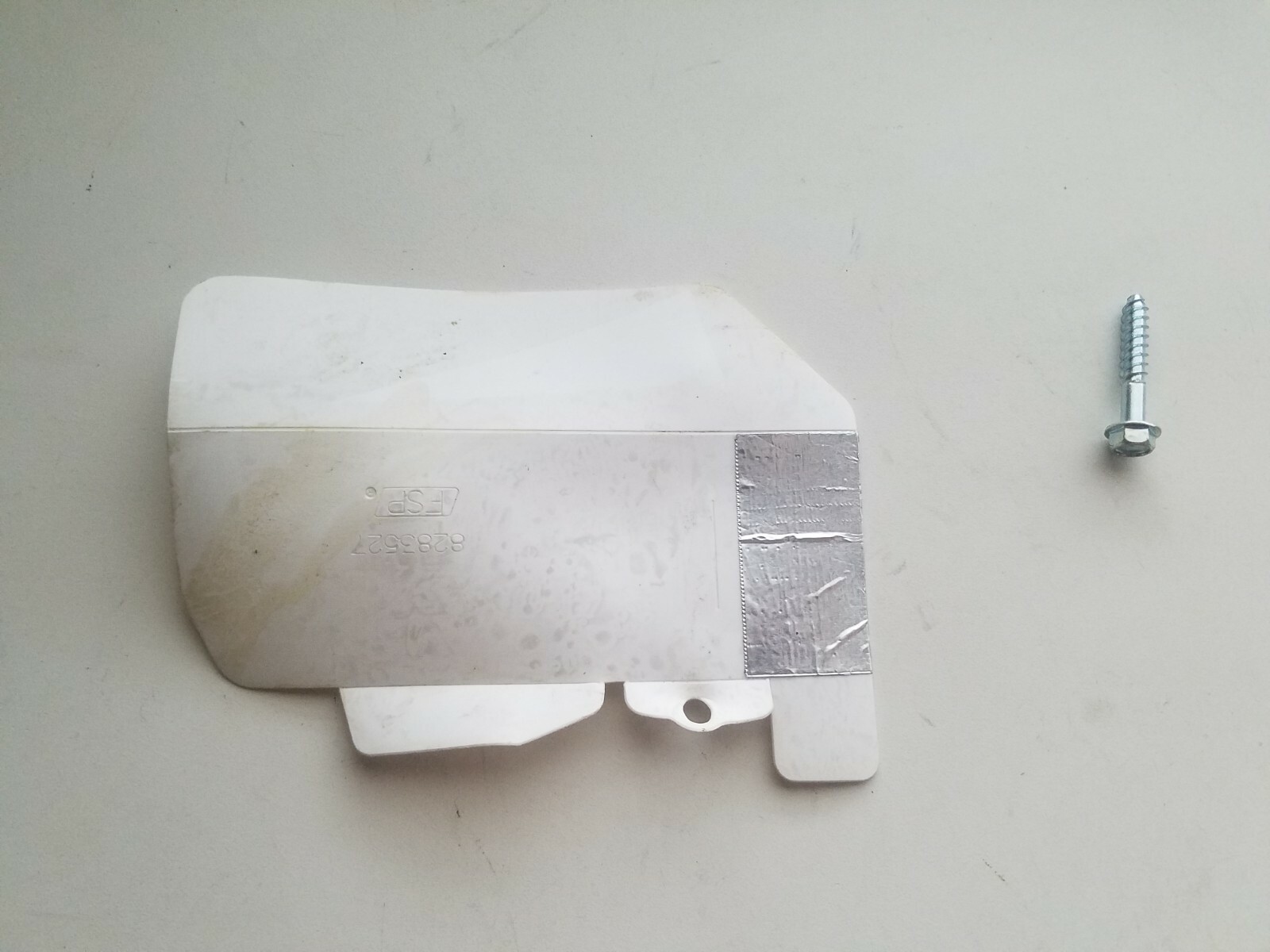 Whirlpool Dishwasher GU2455XTST3 Shield 8283527