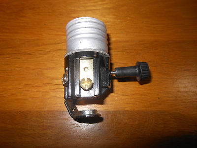 New 2 Circuit 3 Terminal Medium Base Lamp Socket With Hickey By ADL Model D49