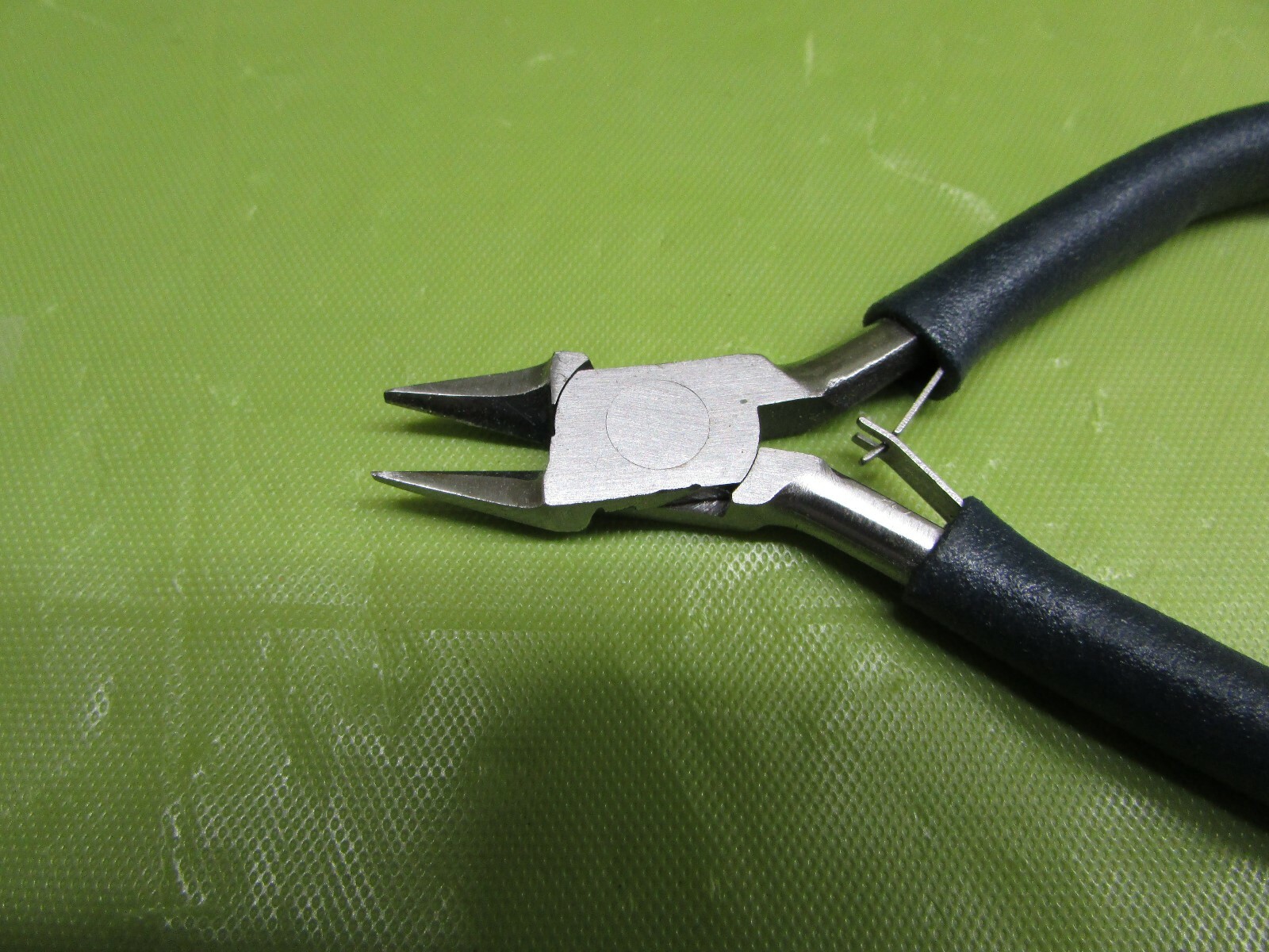 SMALL WIRE CUTTERS