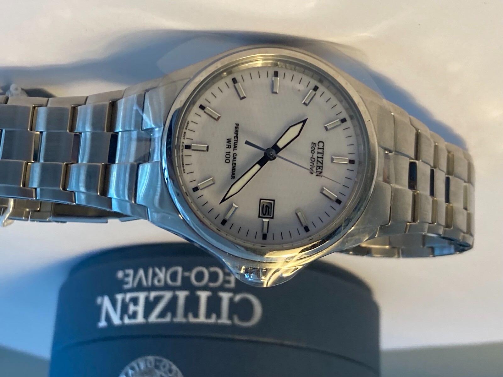 Pre-owned Citizen Eco-drive Men's Wr100 Ss Brac Wh