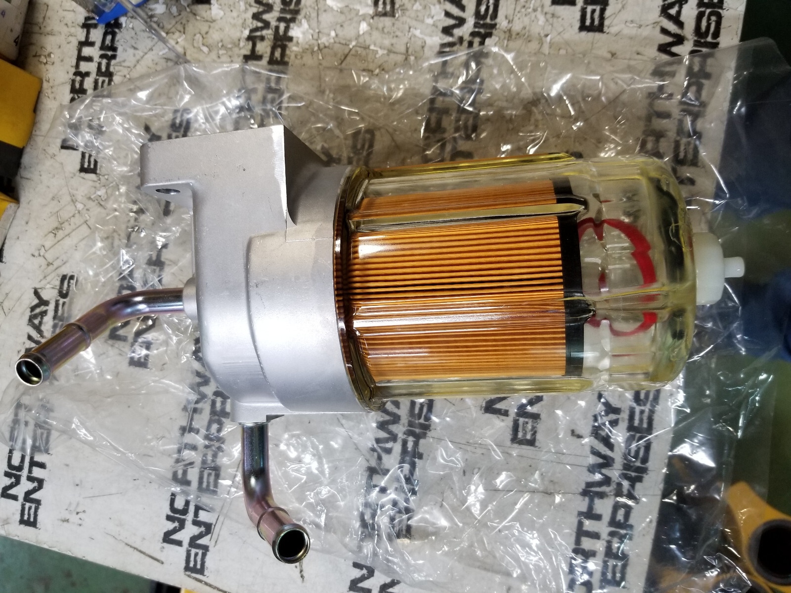 HITACHI 4654220 FUEL FILTER HOUSING - Picture 5 of 7