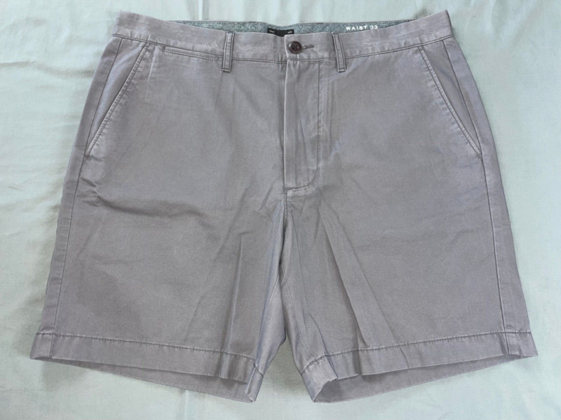 J Crew Re-imagined Lightweight Flat Front Stretch 7" Chino Shorts. Men