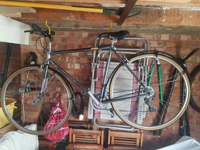 Vintage Raleigh royal bike 21 inch frame with mudguards.