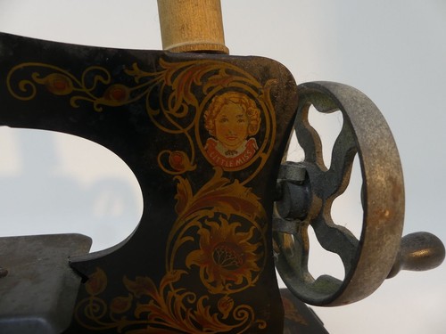 Little Miss Lindstrom Antique Toy Sewing Machine Metal