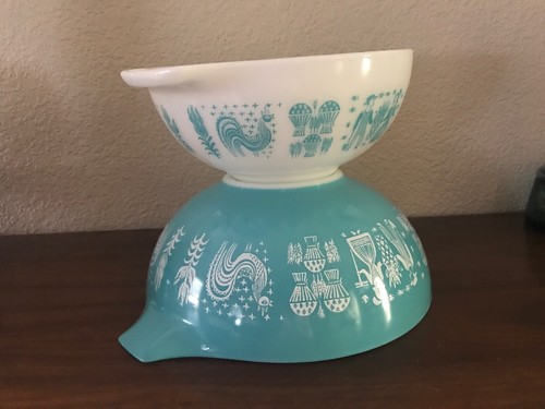 PYREX Turquoise White Hot Air Balloon Pattern Set 2 Vintage Excellent 4 Qt 2.5