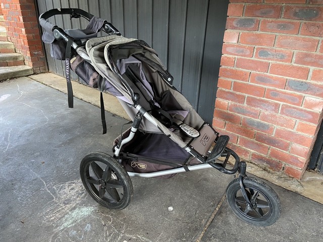 mountain buggy jogger pram