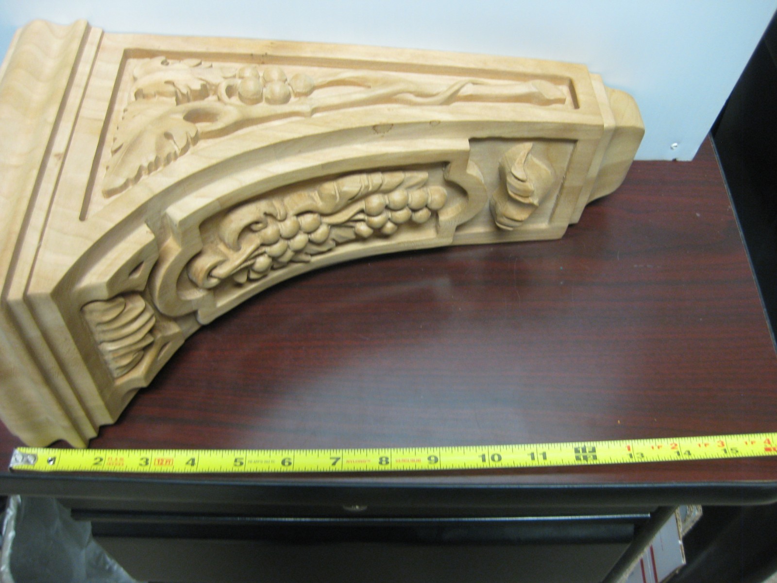 Enkeboll Designs Wooden Corbel with Grape Motif CBL-Y02C