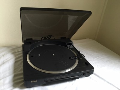 Teac PA400 Turntable Record Player FOR PARTS NOT WORKING