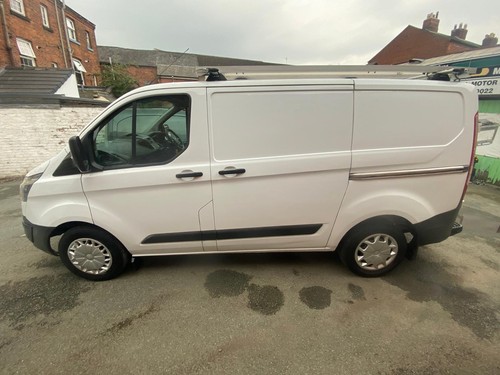 Ford Transit Custom image