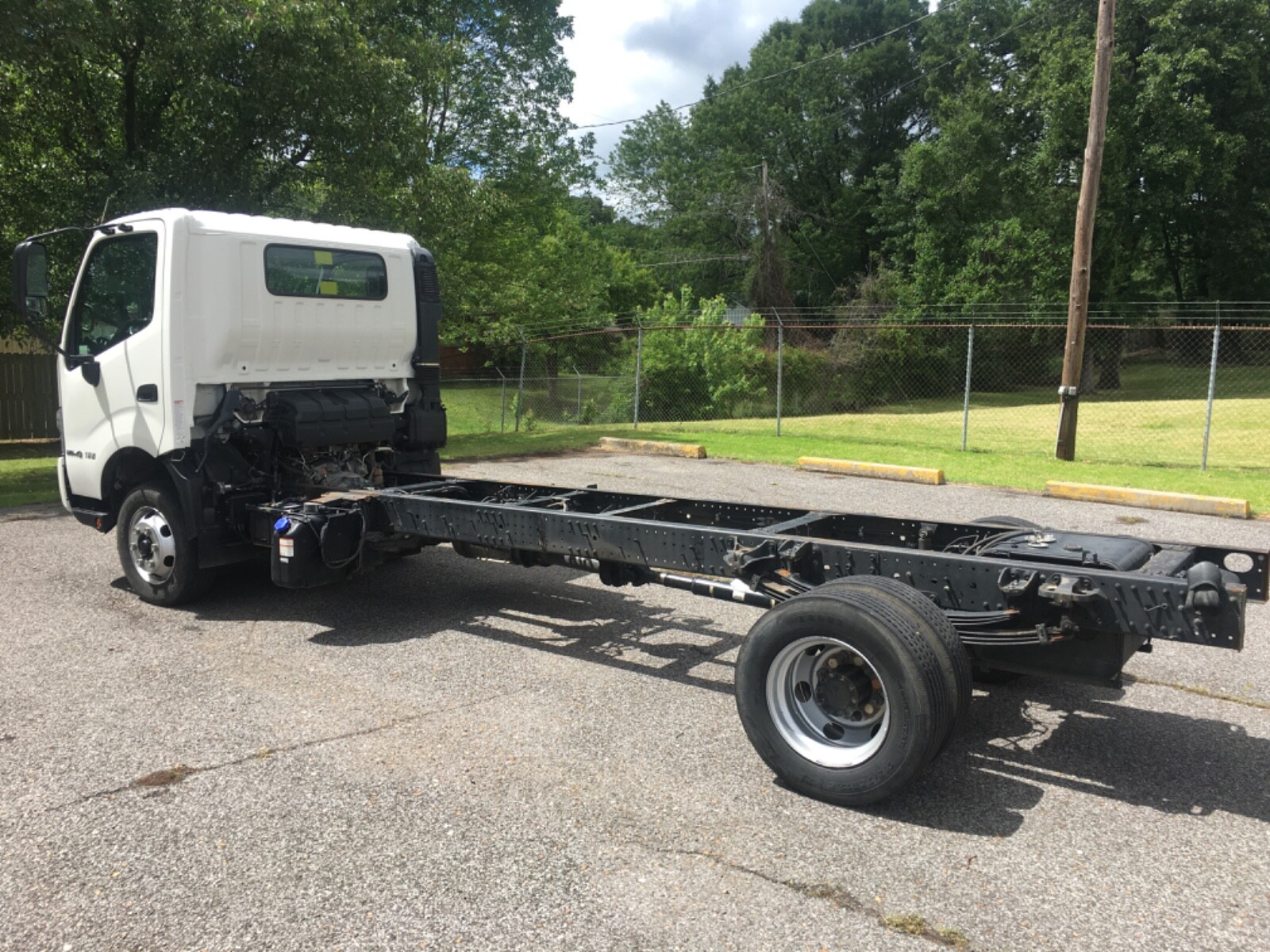 2016 Hino 195 Truck Landscape Rollback Wrecker Flatbed Only 205k Medium