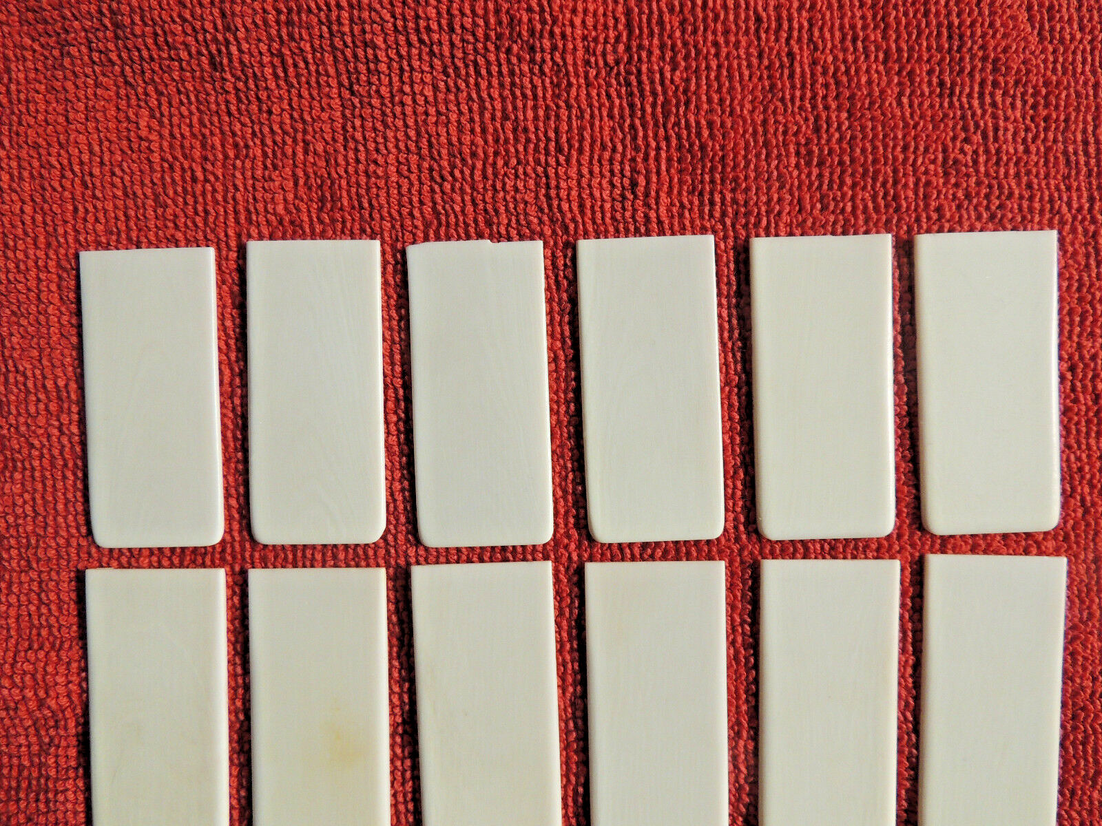 18 Vintage / Antique Piano Key Tops Great Used Condition Lot 12