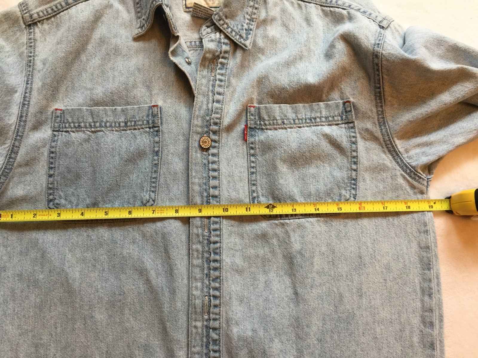 Levis Red Tab Long Sleeve Denim Metal Button Shirt Light Wash Unisex teen Med.