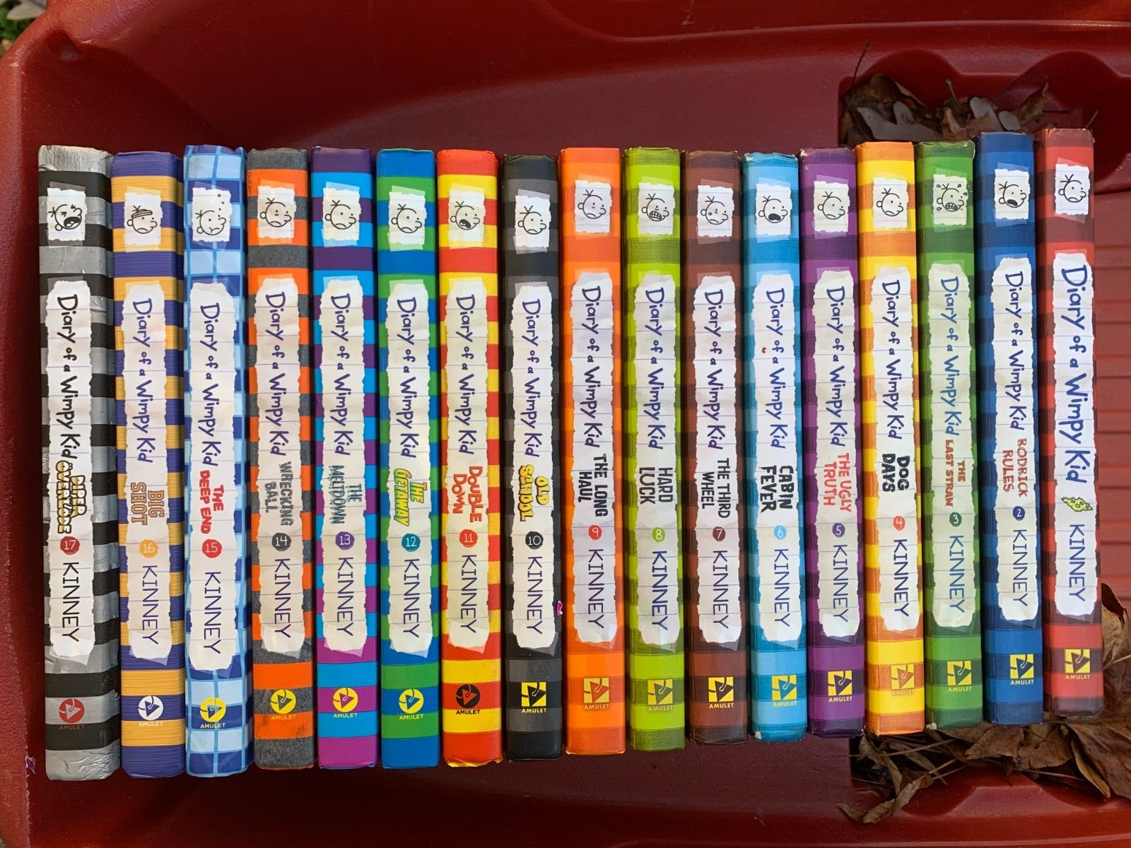 Diary of a Wimpy Kid 全15巻 ボックスセット　ハードカバー Amazon.co.jp: diary of a Wimpy Kid 16冊 箱入りセット 完全