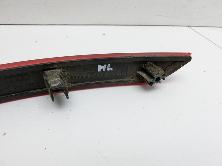 Audi A4 8W B9 15-19 Kombi Reflektor für Stoßstange Hinten Links Audi A4 8W B9 15-19 05.04.2016 8W0945105C gebraucht Vorschau 4