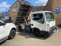2016 Nissan NT400 Cabstar 35.14 dCi Tipper CHASSIS CAB Diesel Manual