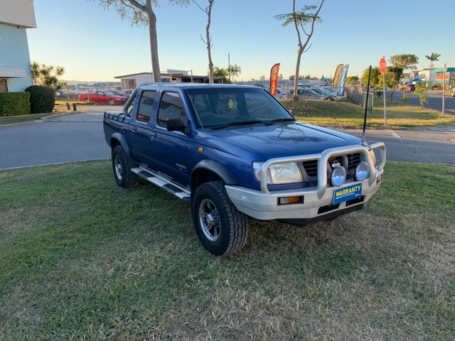 Nissan navara 2000