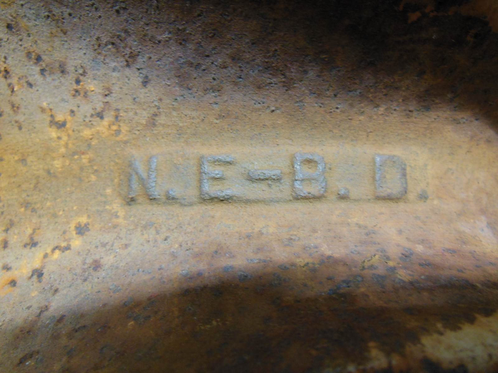 Vintage Cast Iron Leg