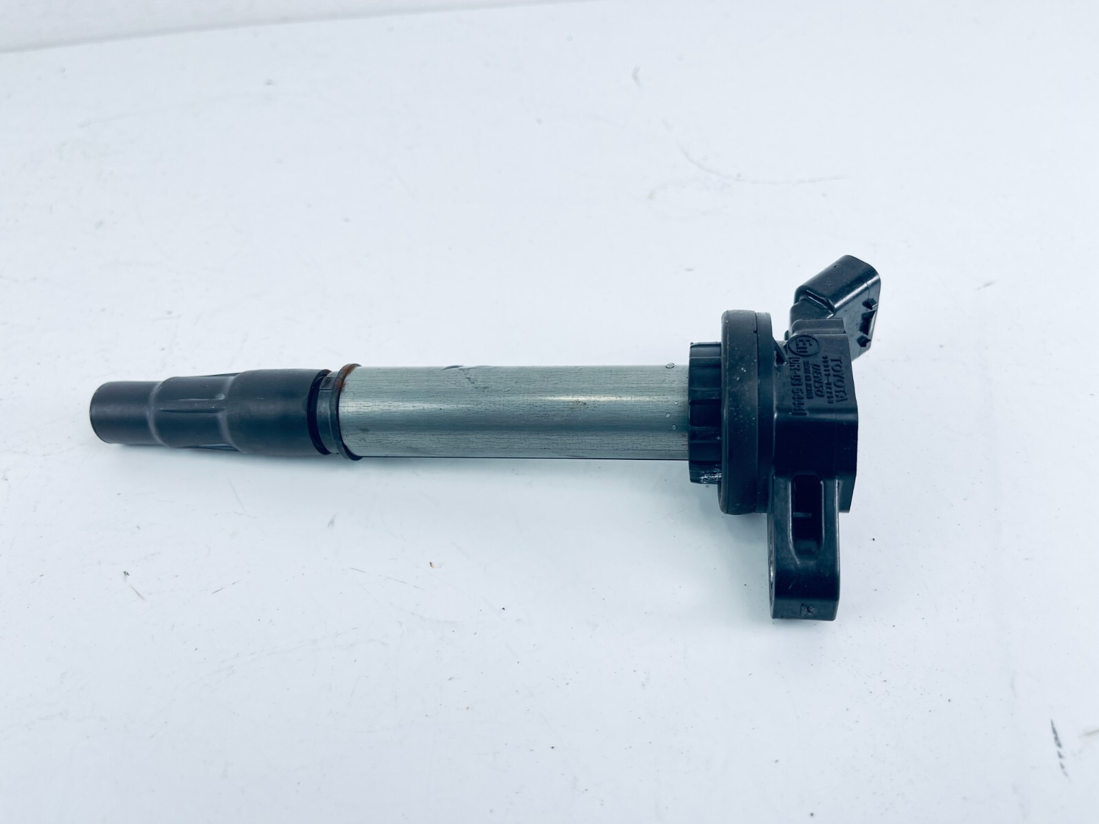 パーツ TOYOTA genuine 30prius ignition coil. TOYOTA genuine 30prius ignition coil.