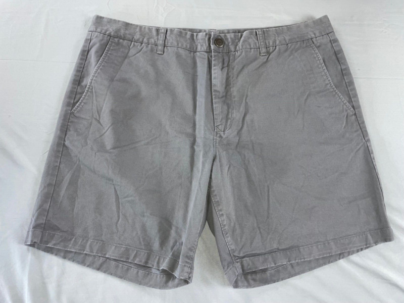 Bonobos Flat Front Stretch 7" Inseam Washed Chino Shorts. Men