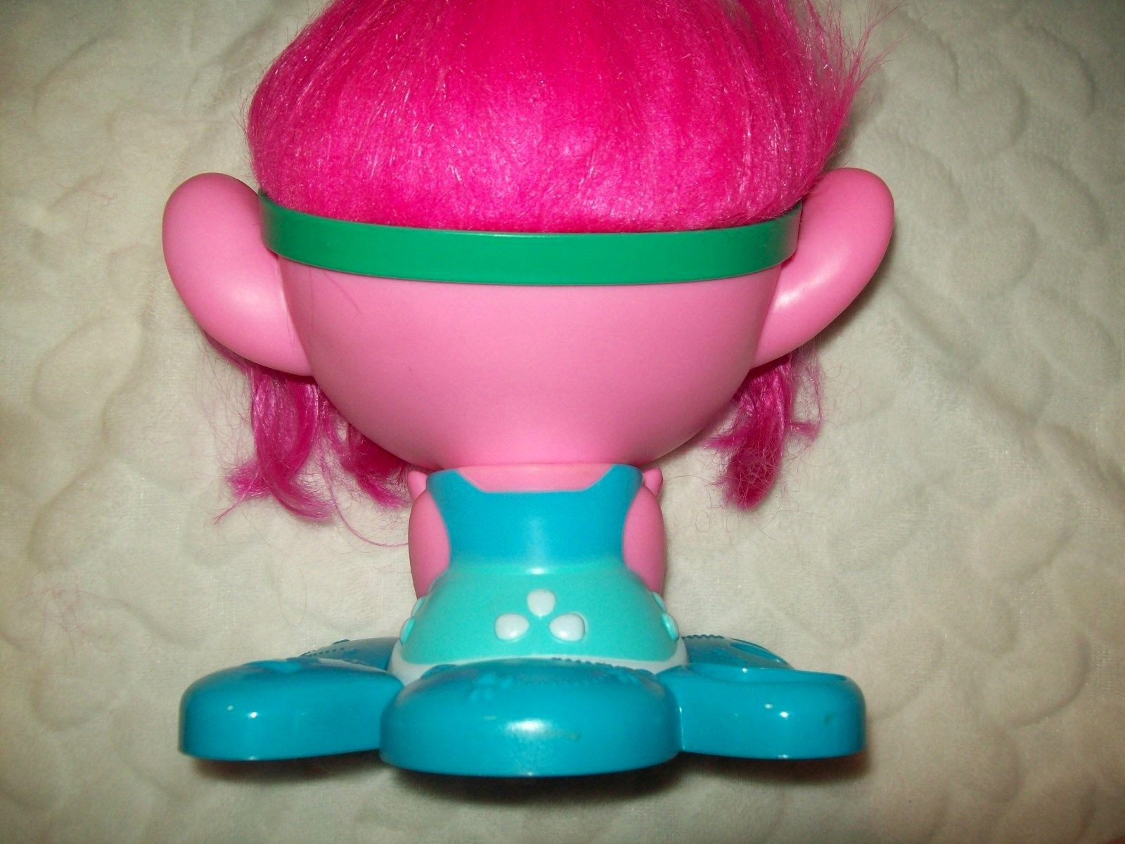 trolls just play poppy styling station troll toy standable doll hair style head