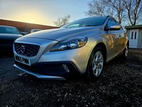 2015 Volvo V40 D2 [120] Cross Country SE 5dr Geartronic HATCHBACK Diesel Automat