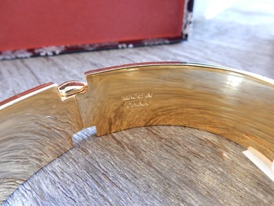 $345 New Alexander Mcqueen Skull Button white Enamel and Gold tone Bracelet, Med