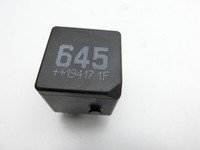 VW T-Roc A1 17-21 Relais 645 VW T-Roc A1 17-21 24.11.2020 4H0951253A V23136-B0006-X080 gebraucht Vorschau 3